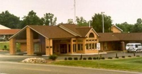 Four Seasons Lodging Mount Vernon Exterior photo